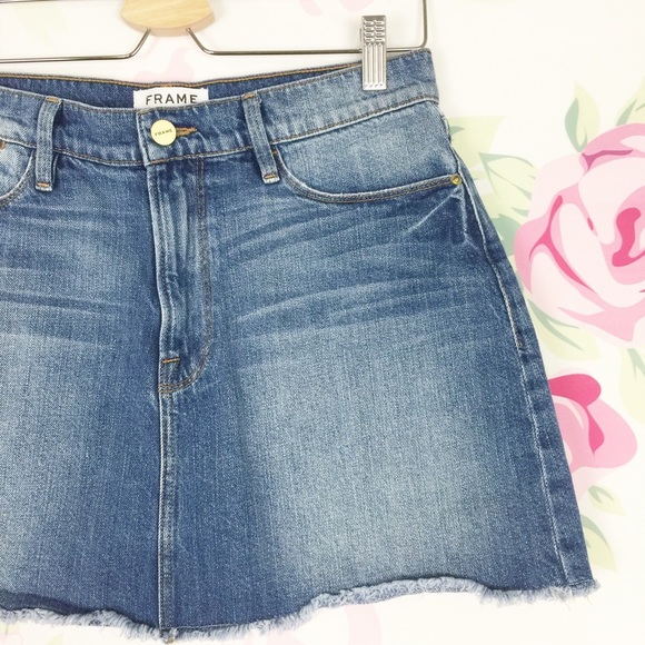 FRAME Denim Medium Wash Frayed Mini Skirt 28 - Picture 2 of 7